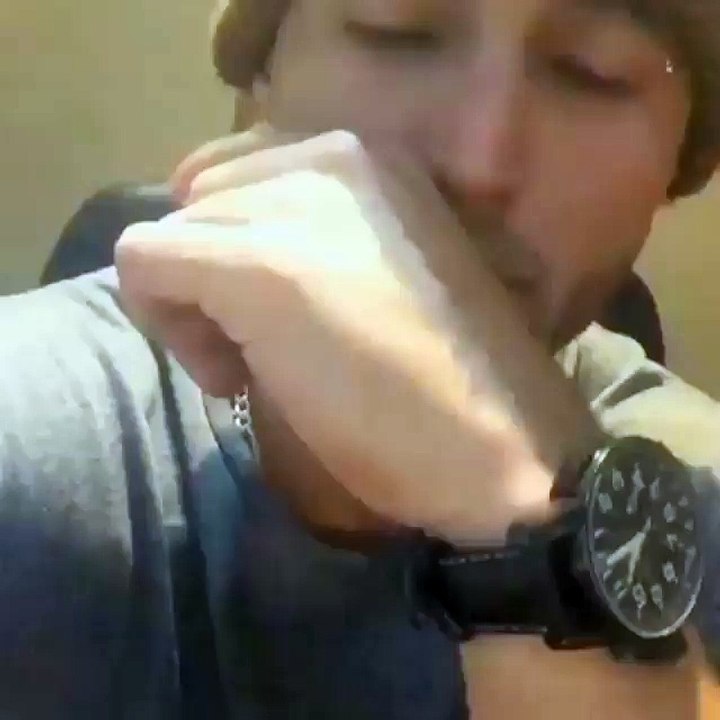 gustavo Elis Peview
