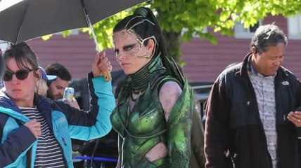 Primer vistazo de Elizabeth Banks como Rita Repulsa en el set de la película de Power Rangers