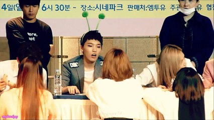 Seventeen cute moments at fansigns