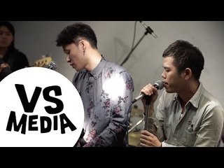 The Bright Lights feat. 小黑 - 假笑給你看 // Live at 台北女巫店