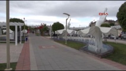 Fethiye Özgecan Aslan Parkı'ndan Kaldırılan Balerin Heykelleri Uğur Mumcu Parkı'na Dikildi