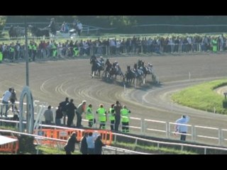 Download Video: Napoli - Presentato il Gran Premio Lotteria di Agnano (26.04.16)