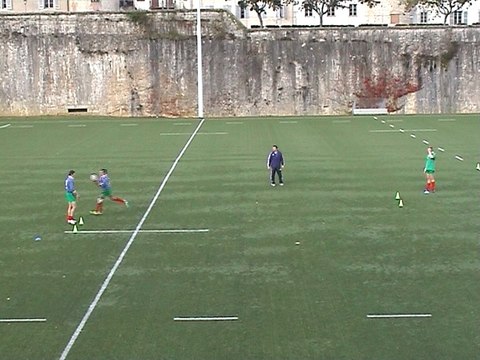 Situation entraînement Rugby à 7 : rectangle décalé - passe et suit