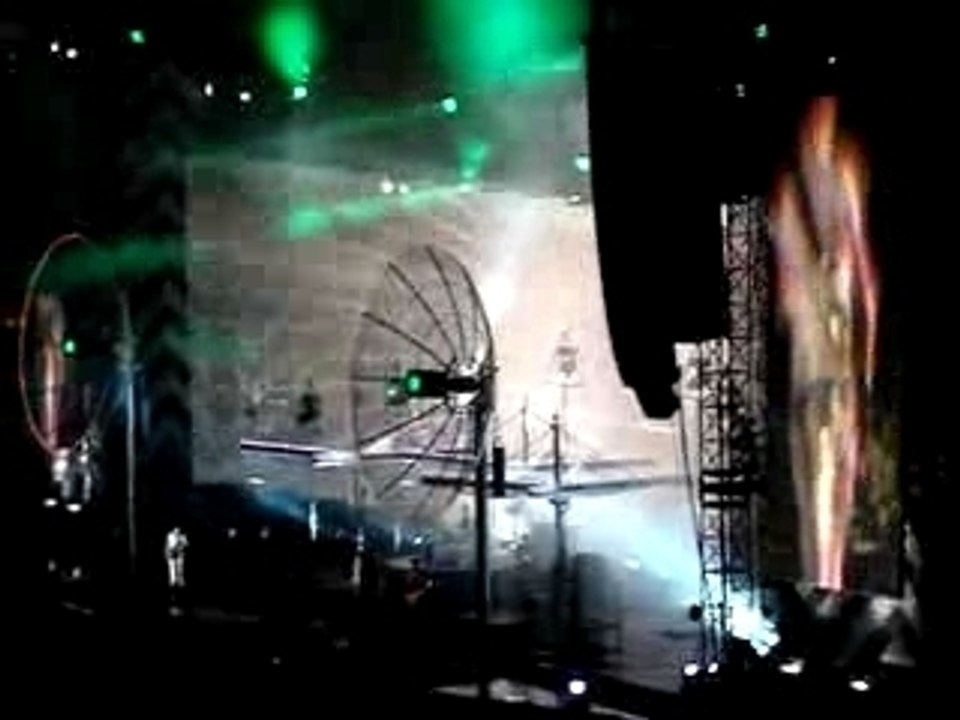 MUSE TAKE A BOW