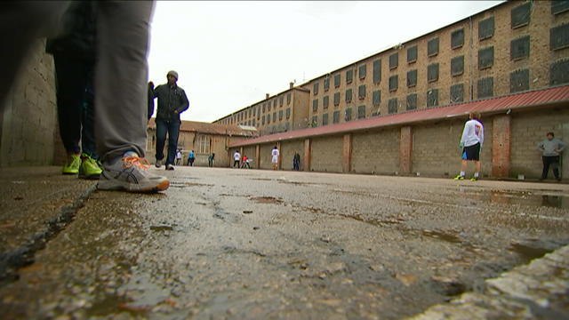 Une nouvelle grille de repérage pour détecter la radicalisation en prison - Le 27/04/2016 à 14h03