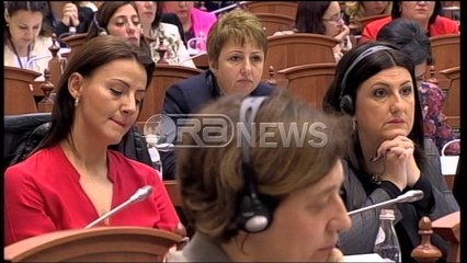 Konferenca -Deputetet shqiptare krah Ermira Mehmetit: Nuk je vetëm