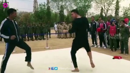 Akshay Kumar Fight With Trained IPS In Public -Filmyfocus.com