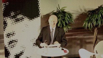 Что такое техника промывания мозгов? Профессор Массимо Интровинье