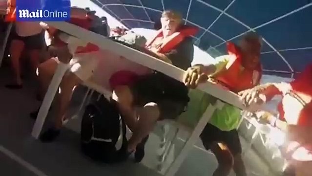 Тонущее судно от первого лица