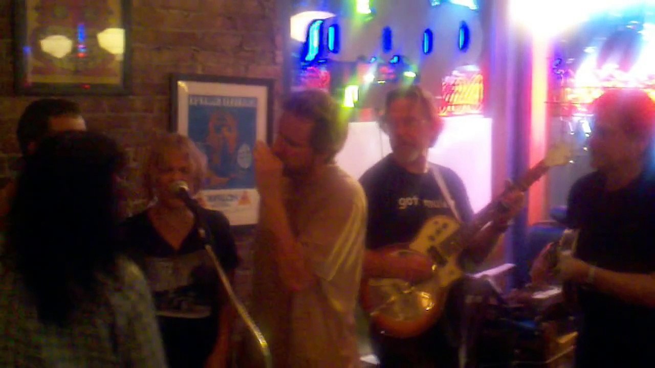 McMULE @ THE WHEREHOUSE NEWBURGH NEW YORK 09-23-2011