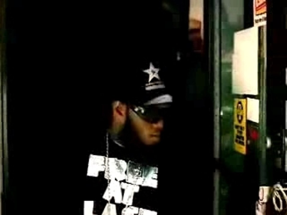 Teairra Mari  - Make Her Feel Good