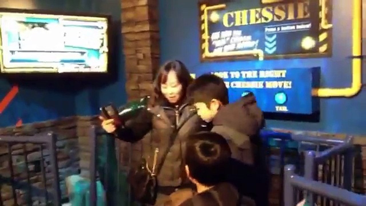 Ripley's Vlog|The trip there/Ripley's Museum/Mirror Maze/4D Theater/Dinner