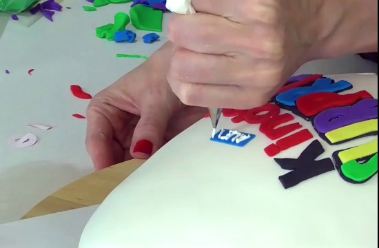 Un gateau KINDER géant! Miam