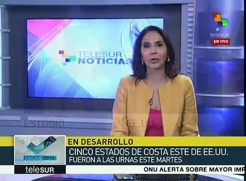 México: padres de normalistas marchan por salida de expertos del GIEI