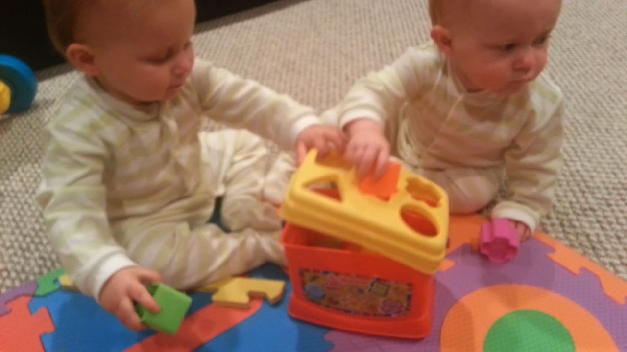 Cute Baby Outsmarts His Brother