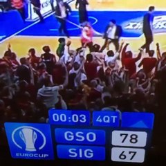 Melo Eurocup şampiyonluğunu böyle kutladı!