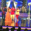 Mehwish Hayat & Humayun Saeed Full dance Performance on Hum TV Awards