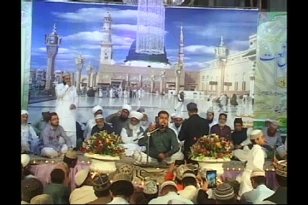 46 Kul Pakistan Mehfil e Naat 49