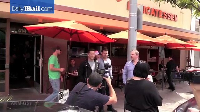 Nick Lachey reunites with 98 degree bandmates after lunch _ Daily Mail Online