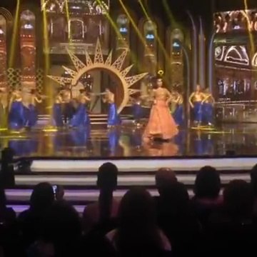 Awards Show 2016 Sohai Ali Abro Performance on Gulabo and Deewani Mastani Song
