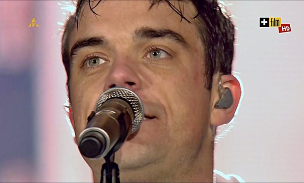 Robbie Williams - Angels (HD) Leeds 2006