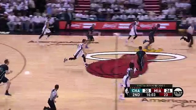 Spencer Hawes stops Justise Winslow for a Block - YouTube (360p)