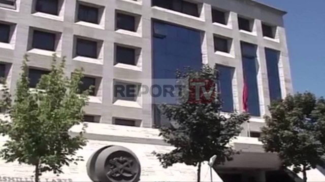 Report TV - Gjin Gjoni sulmon në mbledhjen e KLD ambasadorin e SHBA Lu