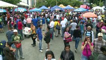 Oposición venezolana recoge firmas para activar revocatorio