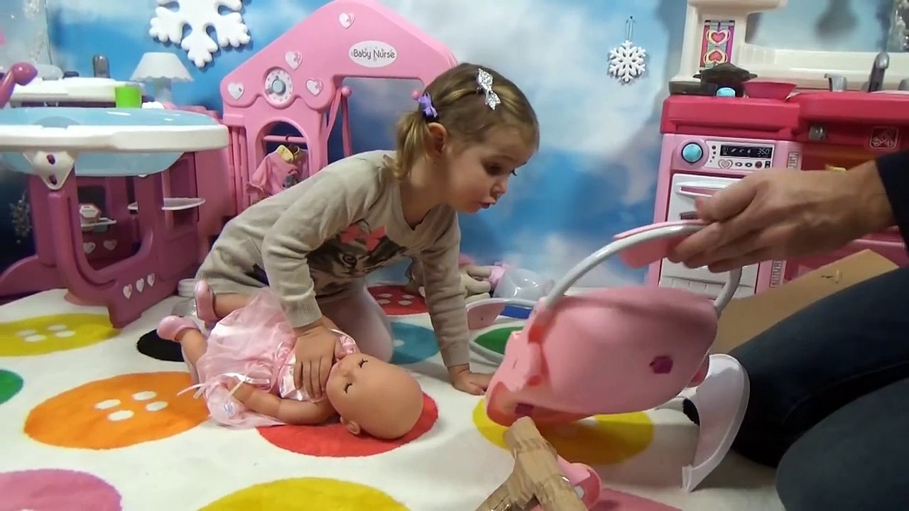 Стульчик для кормления Беби бон распаковка играем куклой кормим куклу Baby Born babies chair