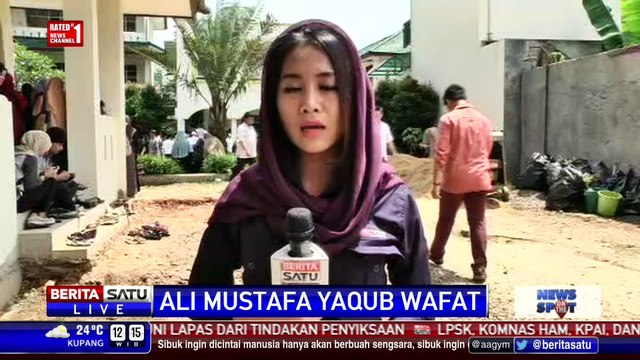 Ali Mustofa Yaqub Kerap Memandu Tamu Negara Keliling Istiqlal