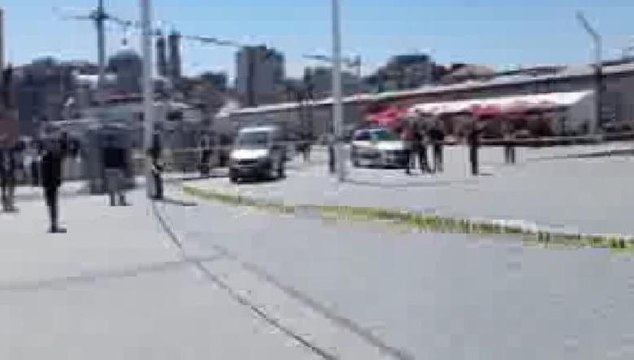 Taksim Meydanı'nda bomba alarmı... Olay yerinden ilk görüntüler
