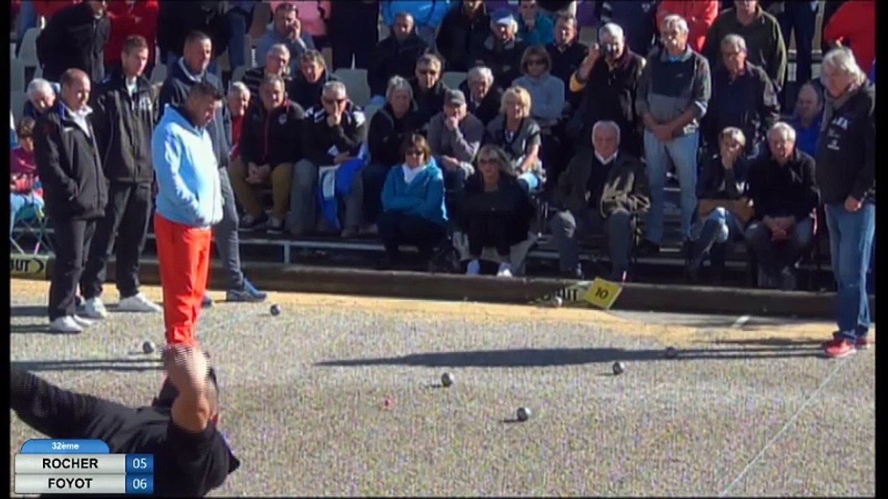 Quelques beaux gestes du 32ème de finale de l'International à pétanque de l'Olivier à Nyons