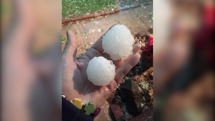 'Grapefruit-sized' hail strikes Midwest