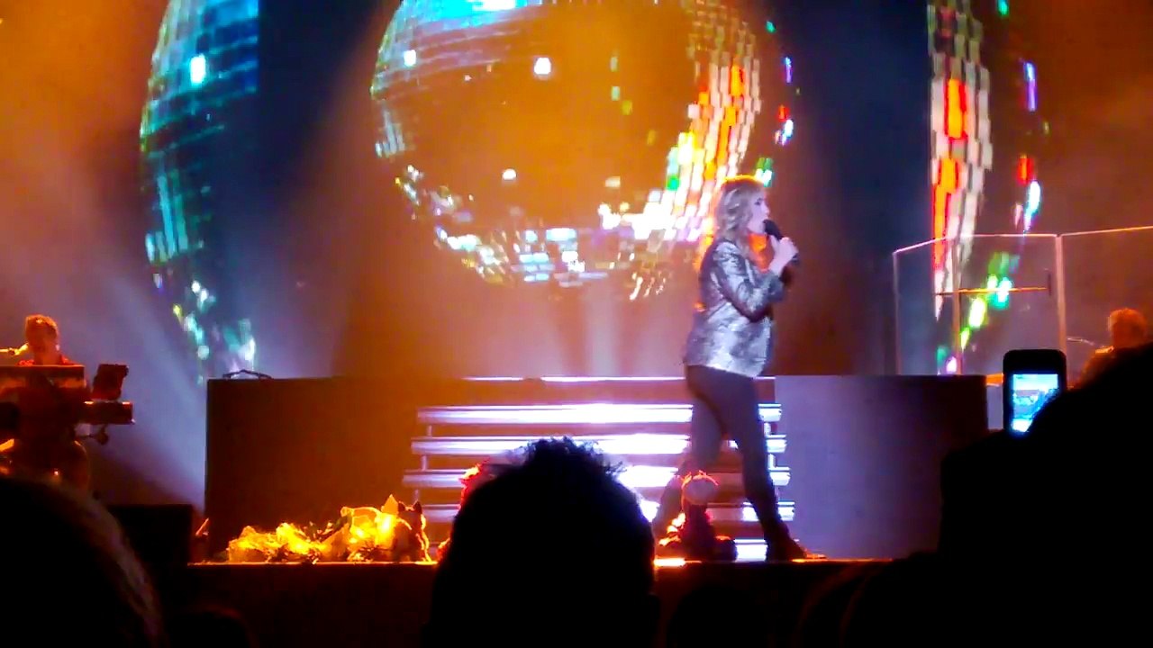 Lara Fabian 2016 04 26 Budapest "Abba medley"