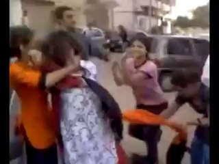 OMG!!! Kya Larai HO Rai Ha Khud Dkh Lo Unblievable.// ___ - Video Dailymotion