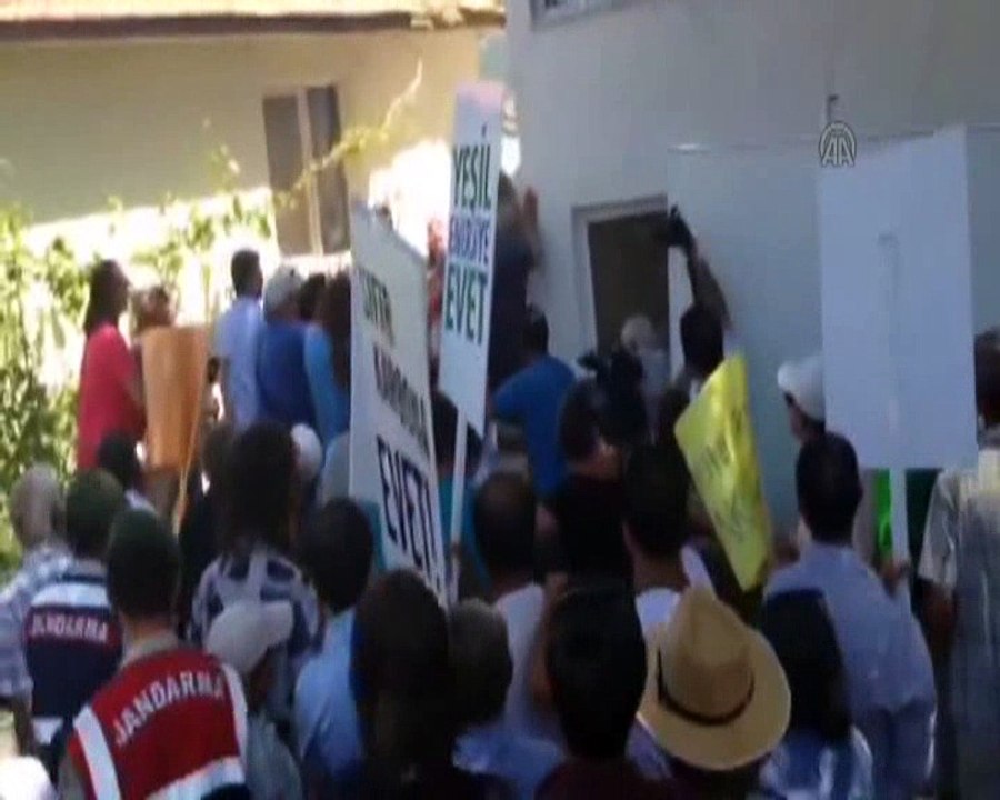 Karaburun’da RES’in inşaat çalışmaları durduruldu