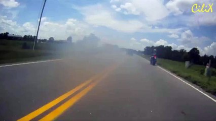 Байкер врезался в прицеп