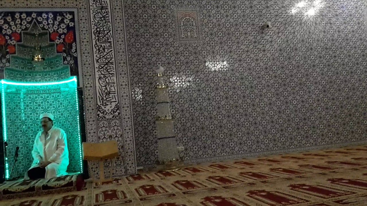 Yunus Emre Camii  İmam Hatibi.