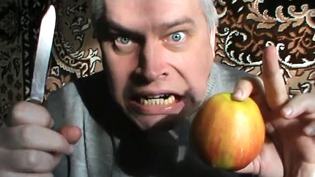 Как надо правильно есть, кушать яблоко при помощи ножа