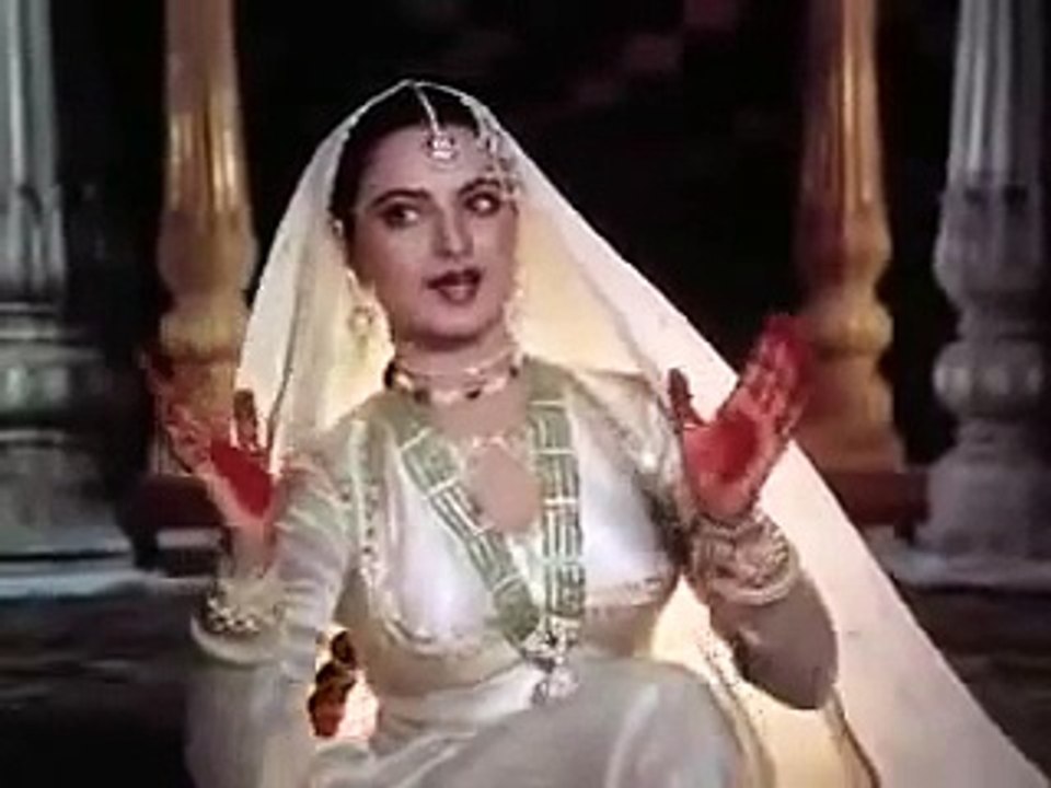VERY POPULAR OLD INDIAN BOLLYWOOD MOVIE SONG