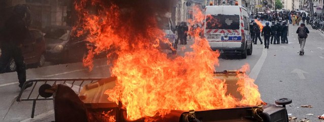 Des morts à france entre les policiers et les manifestants contre la loi Travail