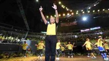Roxas, candidato liberal, reúne a miles de seguidores en un mítin concierto