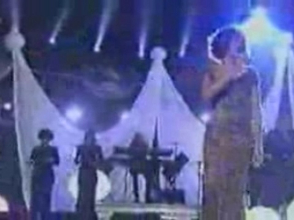Whitney Houston live, Waiting To Exhale Medley