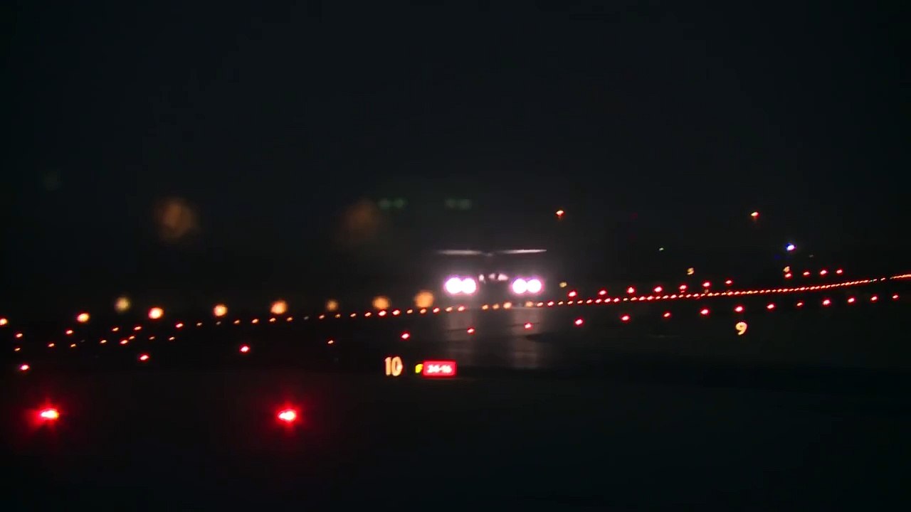 US B-1 Bomber Take Off to Bomb ISIS - Coalition Against ISIS in Iraq - Syria