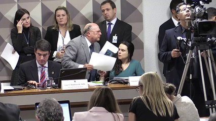 Juristas reafirmam crime de responsabilidade de Dilma