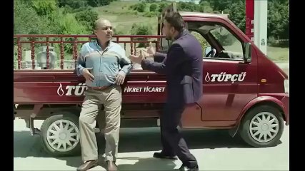 Düğün Dernek 2 sünnetçiyi tüple dövme