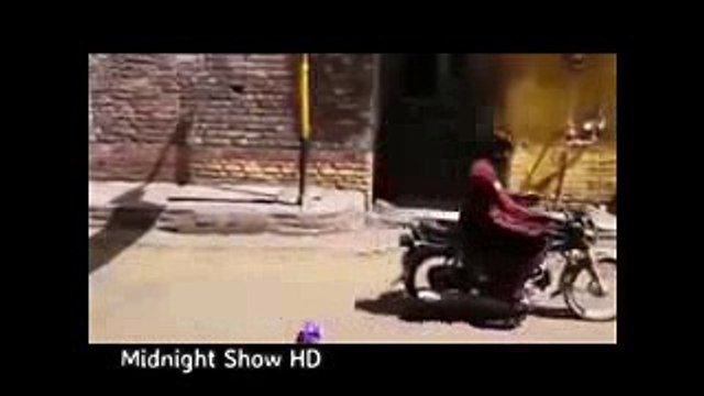 Whatsapp funny indian 2016, best very funny in hindi, girls pranks NEW