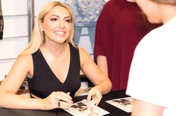Hadise'nin Bakımsız Saçları Olay Oldu
