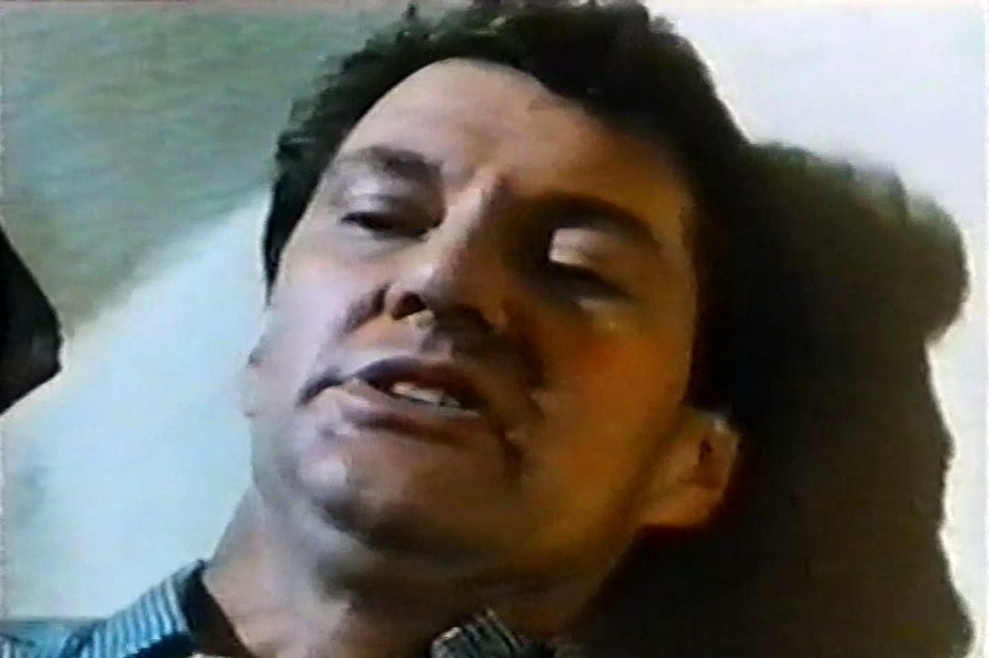 Hellraiser (1987) - VHSRip - Rychlodabing