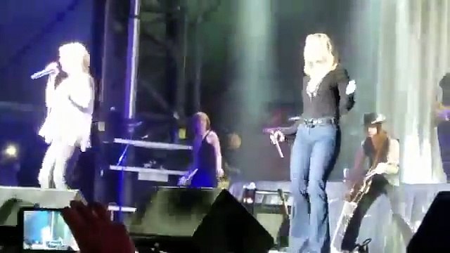 ACM Awards 2016 | Carrie Underwood and Miranda Lambert ACM 2016